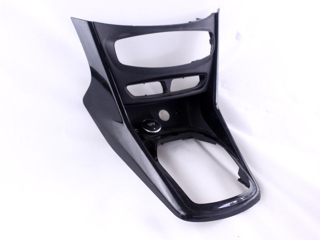 SREDINSKA KONZOLA  OEM N. 1817588 ORIGINAL REZERVNI DEL FORD BMAX JK (2012 - 2018)BENZINA LETNIK 2013