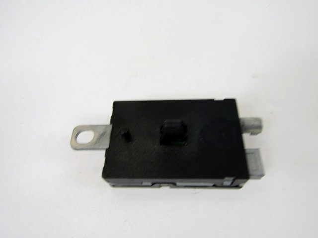 OJACEVALEC / ANTENA OEM N. 7CP1-18C847-CA ORIGINAL REZERVNI DEL FORD BMAX JK (2012 - 2018)BENZINA LETNIK 2013