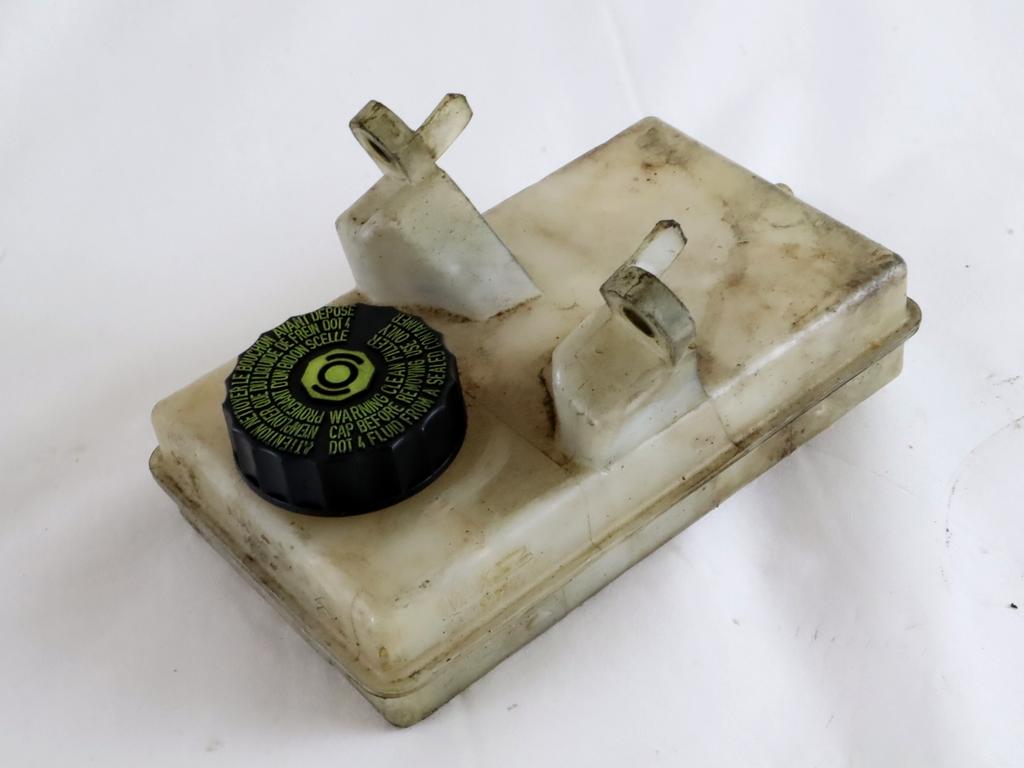 ZAVORNI CILINDER OEM N. 9680907780 ORIGINAL REZERVNI DEL CITROEN C4 PICASSO/GRAND PICASSO MK1 (2006 - 08/2013) DIESEL LETNIK 2008