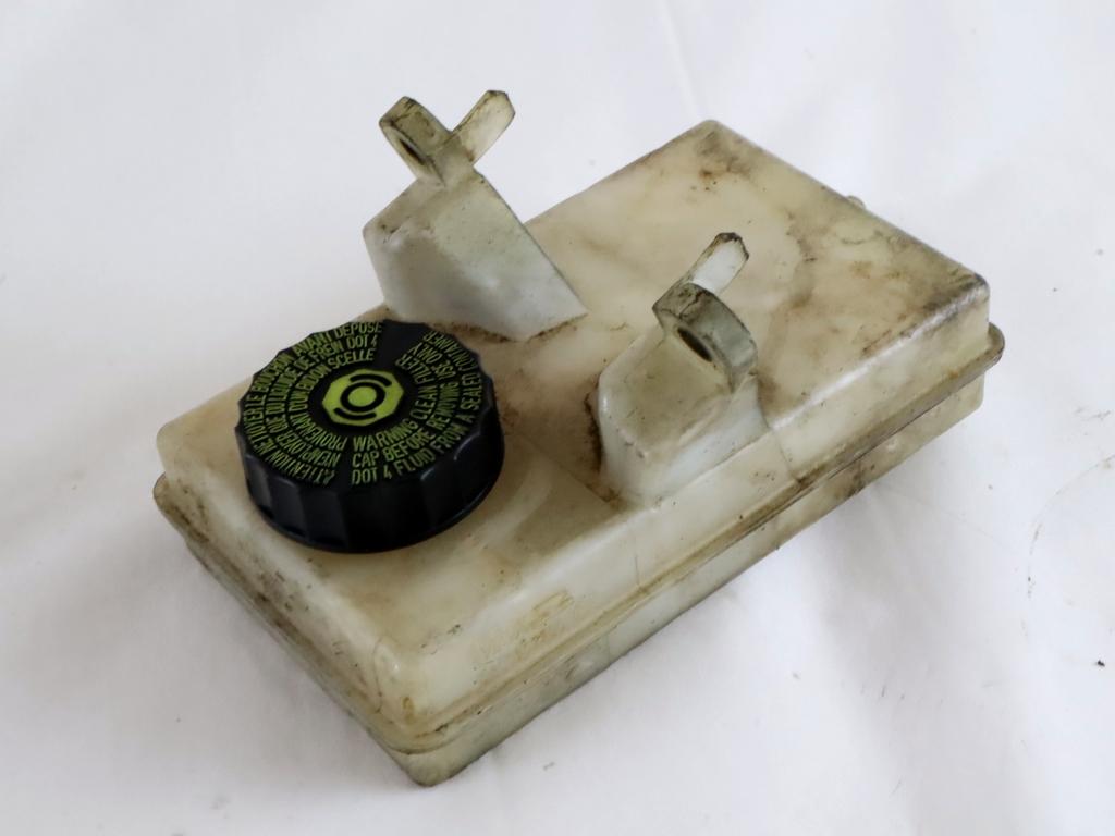 ZAVORNI CILINDER OEM N. 9680907780 ORIGINAL REZERVNI DEL CITROEN C4 PICASSO/GRAND PICASSO MK1 (2006 - 08/2013) DIESEL LETNIK 2008