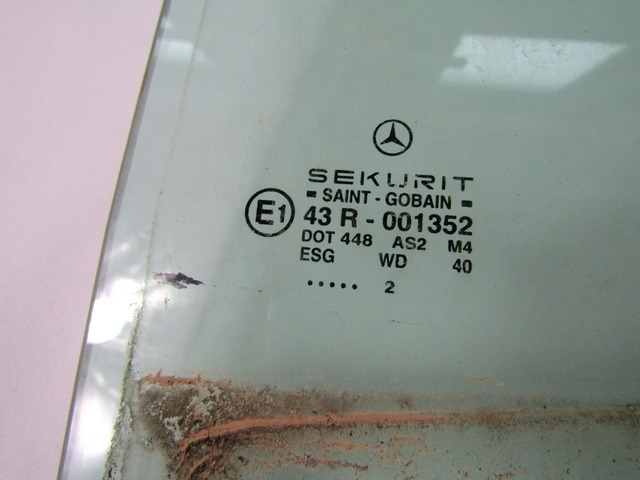 ZADNJA LEVA STEKLO OEM N. A1687351110 ORIGINAL REZERVNI DEL MERCEDES CLASSE A W168 V168 R (2001 - 2005) DIESEL LETNIK 2002