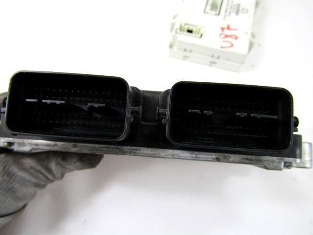 KOMPLET ODKLEPANJE IN VZIG  OEM N. 23426 KIT ACCENSIONE AVVIAMENTO ORIGINAL REZERVNI DEL OPEL AGILA B H08 (2008 - 2015)BENZINA LETNIK 2009