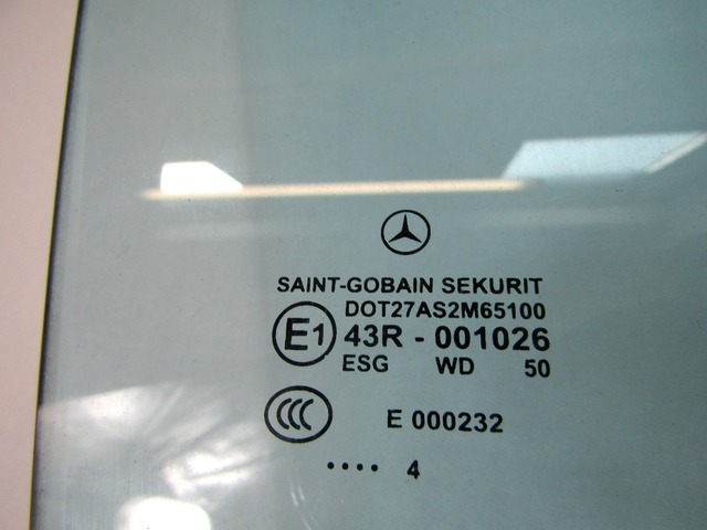 STEKLO SPREDNJIH DESNIH VRAT OEM N. A2097250410 ORIGINAL REZERVNI DEL MERCEDES CLASSE CLK W209 C209 COUPE A209 CABRIO (2002 - 2010)DIESEL LETNIK 2004