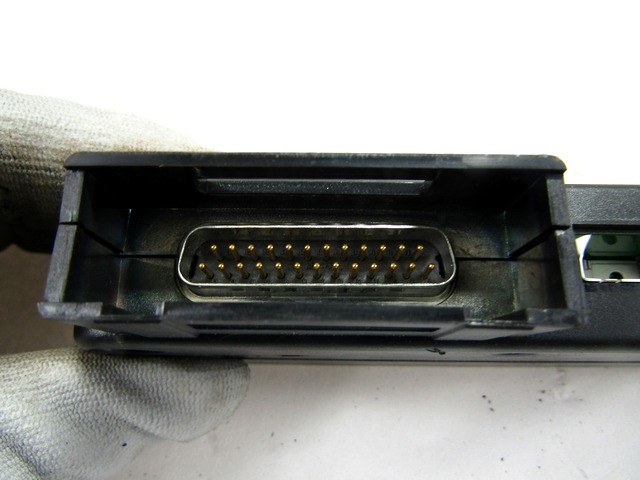 RACUNALNIK TELEFONA  OEM N. A2308204226 ORIGINAL REZERVNI DEL MERCEDES CLASSE CLK W209 C209 COUPE A209 CABRIO (2002 - 2010)DIESEL LETNIK 2004