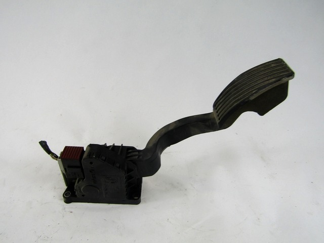 PEDALI OEM N. 55702020 ORIGINAL REZERVNI DEL FIAT GRANDE PUNTO 199 (2005 - 2012) DIESEL LETNIK 2006