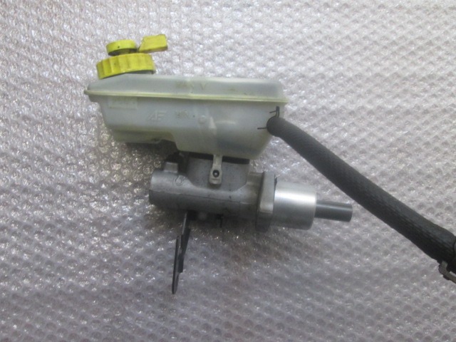 ZAVORNI CILINDER OEM N. 7M3611019D ORIGINAL REZERVNI DEL VOLKSWAGEN SHARAN 7M8 7M9 7M6 R2 (2004 - 2010)DIESEL LETNIK 2007