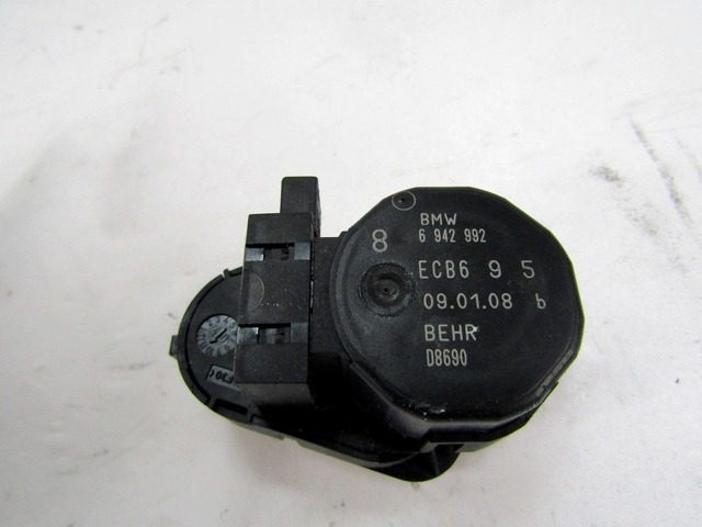 MOTORCEK OGREVANJA OEM N. 6942992 ORIGINAL REZERVNI DEL BMW SERIE 5 E60 E61 (2003 - 2010) DIESEL LETNIK 2008