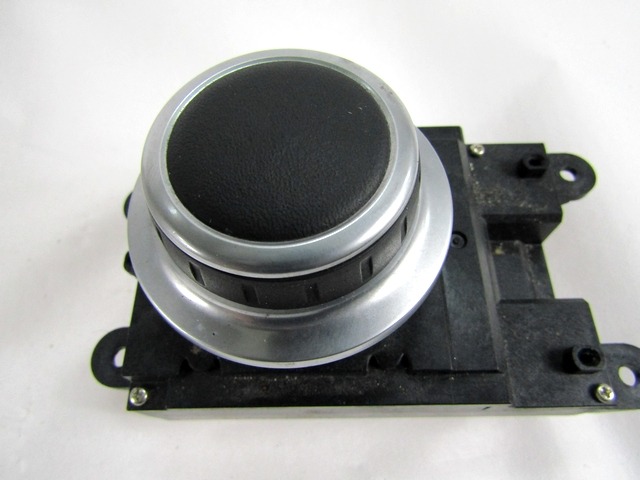 REZERVNI DELI, RADIJSKO-NAVIGACIJSKE NAPRAVE OEM N. 65839170702 ORIGINAL REZERVNI DEL BMW SERIE 5 E60 E61 (2003 - 2010) DIESEL LETNIK 2008