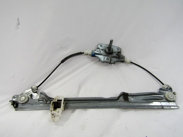 ROCNI SISTEM ZA DVIGOVANJE ZADNJEGA STEKLA  OEM N. 8200219258 ORIGINAL REZERVNI DEL RENAULT MODUS F/JP0 (2004 - 2008) BENZINA LETNIK 2006