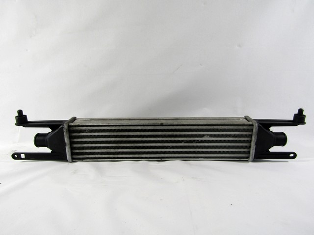 HLADILNIK INTERCOOLER OEM N. 55700449 ORIGINAL REZERVNI DEL FIAT GRANDE PUNTO 199 (2005 - 2012) DIESEL LETNIK 2008