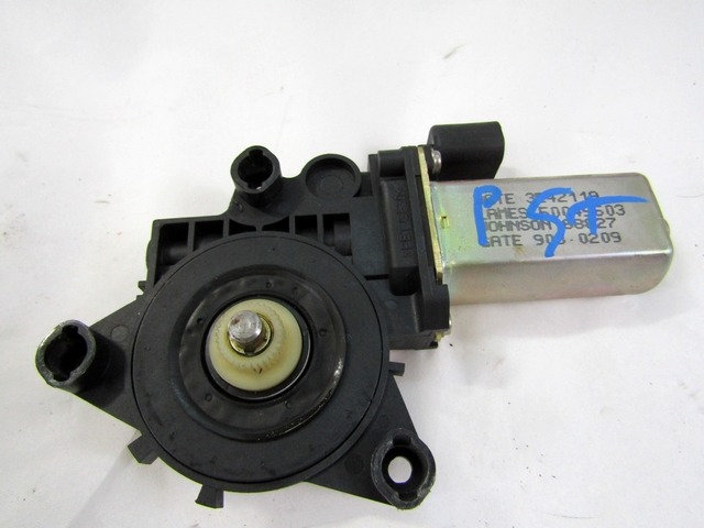 MOTORCEK ELEKTRICNEGA POMIKA ZADNJEGA STEKLA  OEM N. 46841278 ORIGINAL REZERVNI DEL LANCIA MUSA 350 (2004 - 2007) DIESEL LETNIK 2005