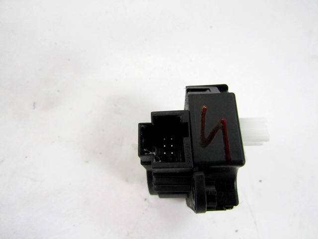 MOTORCEK OGREVANJA OEM N. 52425901 ORIGINAL REZERVNI DEL OPEL INSIGNIA A G09 (2008 - 2017)DIESEL LETNIK 2010