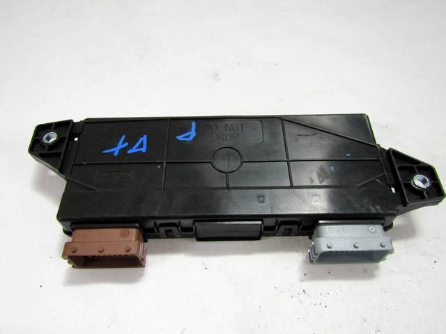 CENTRALNO ZAKLEPANJE OEM N. 60684088 ORIGINAL REZERVNI DEL ALFA ROMEO 159 939 BER/SW (2005 - 2013) DIESEL LETNIK 2008