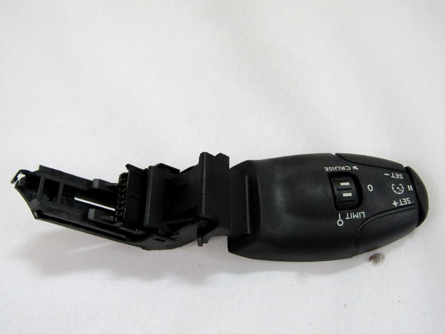 MULTIFUNKCIJSKI VOLAN OEM N. 96655861XT ORIGINAL REZERVNI DEL CITROEN C3 MK2 SC (2009 - 2016) BENZINA LETNIK 2011