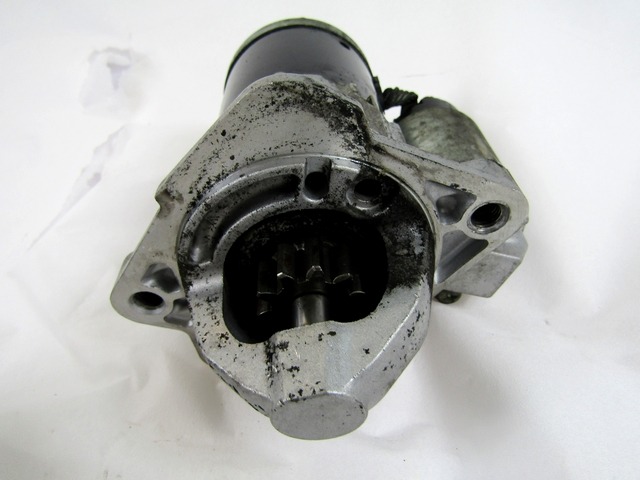 ZAGANJAC MOTORJA  OEM N. M000T32771 ORIGINAL REZERVNI DEL MAZDA 2 DE DH MK2 (2007 - 2014) BENZINA/GPL LETNIK 2009