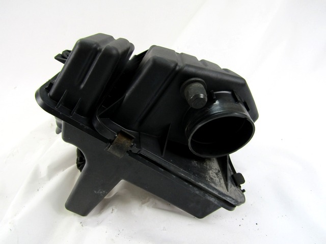 FILTAR ZRAKA OEM N. 04861388AA ORIGINAL REZERVNI DEL CHRYSLER VOYAGER/GRAN VOYAGER RG RS MK4 (2001 - 2007) DIESEL LETNIK 2001