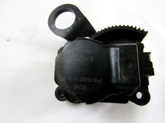 MOTORCEK OGREVANJA OEM N. P1975001 ORIGINAL REZERVNI DEL PEUGEOT 3008 MK1 0U (2009 - 2016) DIESEL LETNIK 2010