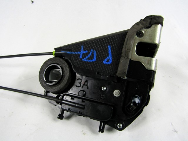 CENTRALNO ZAKLEPANJE ZADNJIH DESNIH VRAT OEM N. 693300D060 ORIGINAL REZERVNI DEL TOYOTA YARIS P9 MK2 (01/2006 - 2009) BENZINA LETNIK 2008