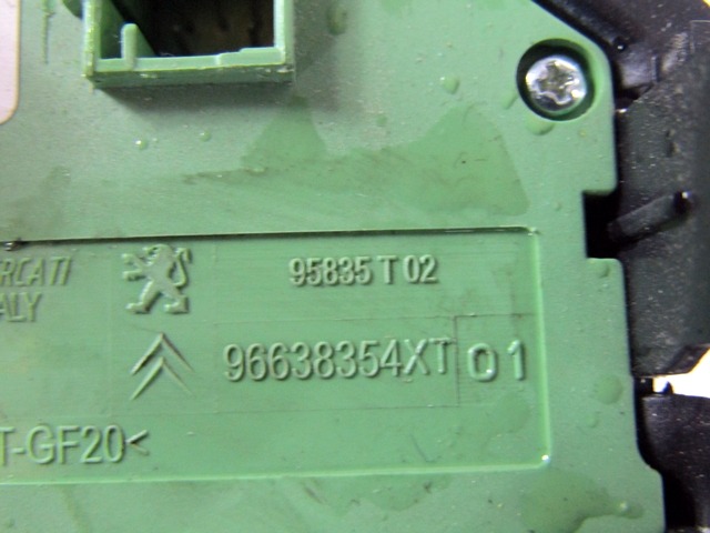 REZERVNI DELI, RADIJSKO-NAVIGACIJSKE NAPRAVE OEM N. 96738870XT 9673397980 96662805ZD 96638354XT ORIGINAL REZERVNI DEL PEUGEOT 3008 MK1 0U (2009 - 2016) DIESEL LETNIK 2010