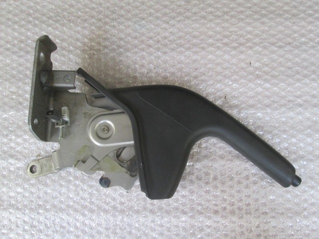 OEM N. DF7144010D ORIGINAL REZERVNI DEL MAZDA 2 DE DH MK2 (2007 - 2014) BENZINA LETNIK 2008