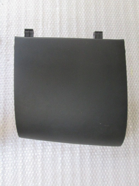 PREDAL ZA DOKUMENTE OEM N. DF7164161 ORIGINAL REZERVNI DEL MAZDA 2 DE DH MK2 (2007 - 2014) BENZINA LETNIK 2008