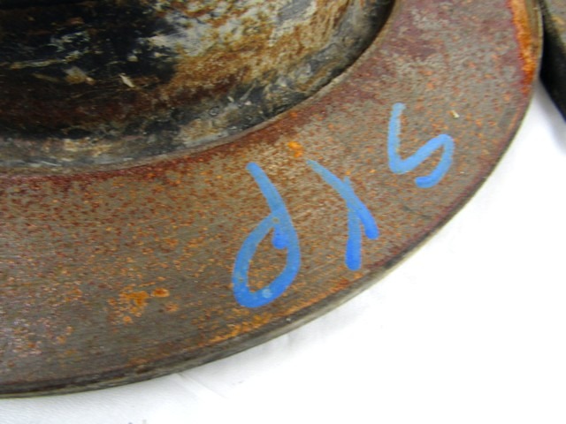 ZADNJI ZAVORNI DISKI OEM N. 31471039 ORIGINAL REZERVNI DEL VOLVO V40 MK1 525 526 (2012 - 2016)BENZINA LETNIK 2015