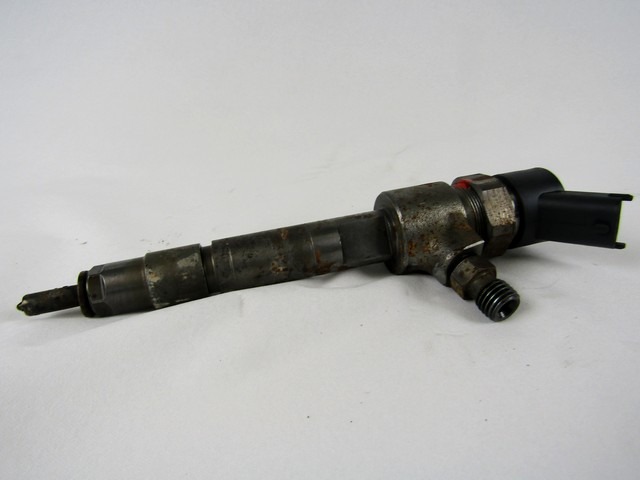 INJEKTORJI DIESEL OEM N. 445110019 ORIGINAL REZERVNI DEL FIAT PUNTO 188 188AX MK2 (1999 - 2003) DIESEL LETNIK 2003