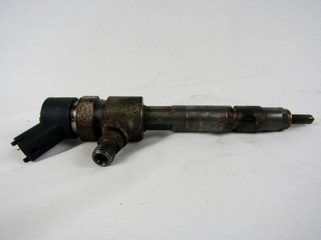 INJEKTORJI DIESEL OEM N. 445110019 ORIGINAL REZERVNI DEL FIAT PUNTO 188 188AX MK2 (1999 - 2003) DIESEL LETNIK 2003