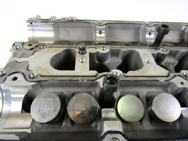 GLAVA, CILINDER IN DELI OEM N. P31375378 ORIGINAL REZERVNI DEL VOLVO V40 MK1 525 526 (2012 - 2016)BENZINA LETNIK 2015