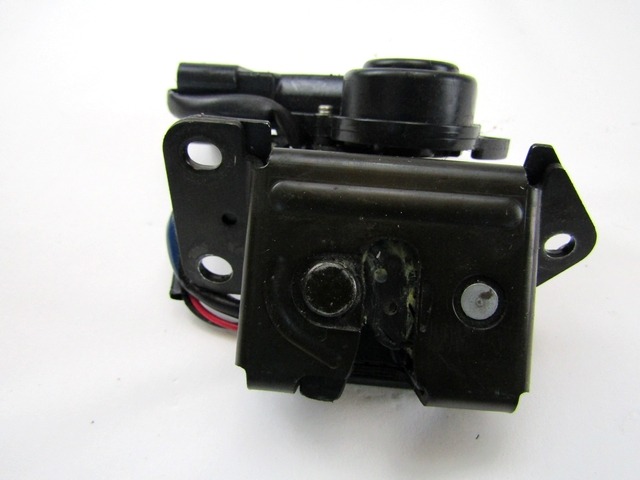 ZAKLEPANJE PRTLJA?NIH VRAT  OEM N. 6935002030 ORIGINAL REZERVNI DEL TOYOTA COROLLA E12 (2000 - 2006) DIESEL LETNIK 2004