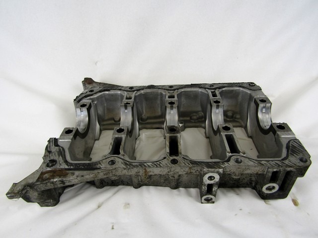 BLOK MOTORJA OEM N. 73500430 ORIGINAL REZERVNI DEL FIAT GRANDE PUNTO 199 (2005 - 2012) DIESEL LETNIK 2008