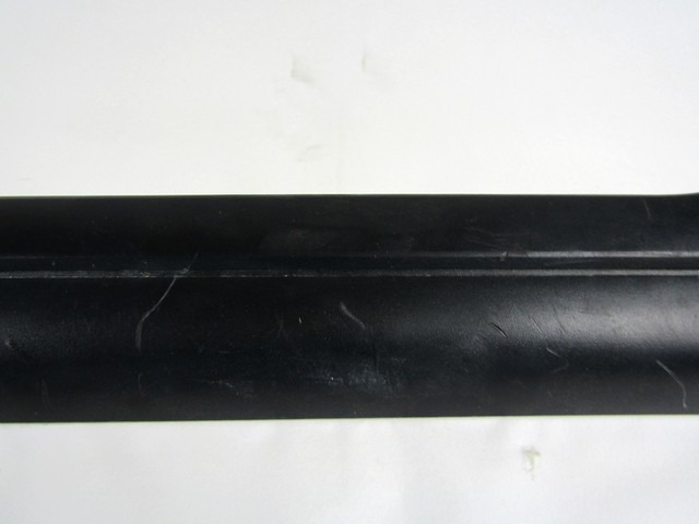 NOTRANJA OBLOGA PRAGA  OEM N. 8239958 ORIGINAL REZERVNI DEL BMW SERIE 3 E46 BER/SW/COUPE/CABRIO LCI R (2002 - 2005) DIESEL LETNIK 2004