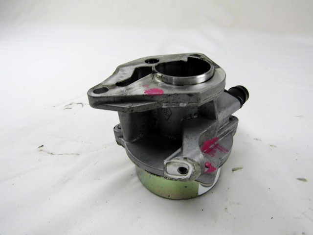 VAKUUM CRPALKA OEM N. 8201005306 ORIGINAL REZERVNI DEL RENAULT MEGANE MK3 BZ0/1 B3 DZ0/1 KZ0/1 BER/SPORTOUR/ESTATE (2009 - 2015) DIESEL LETNIK 2011