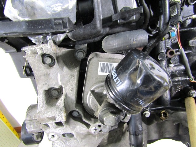 MOTOR OEM N. K9KR8 ORIGINAL REZERVNI DEL RENAULT MEGANE MK3 BZ0/1 B3 DZ0/1 KZ0/1 BER/SPORTOUR/ESTATE (2009 - 2015) DIESEL LETNIK 2011