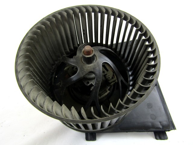 VENTILATOR  KABINE  OEM N. 1J1819021A ORIGINAL REZERVNI DEL VOLKSWAGEN GOLF IV 1J1 1E7 1J5 MK4 BER/SW (1998 - 2004) DIESEL LETNIK 1998