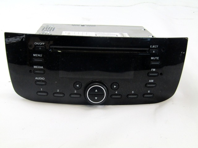 RADIO CD / OJACEVALNIK / IMETNIK HIFI OEM N. 7355014090 ORIGINAL REZERVNI DEL FIAT PUNTO EVO 199 (2009 - 2012)  BENZINA LETNIK 2010