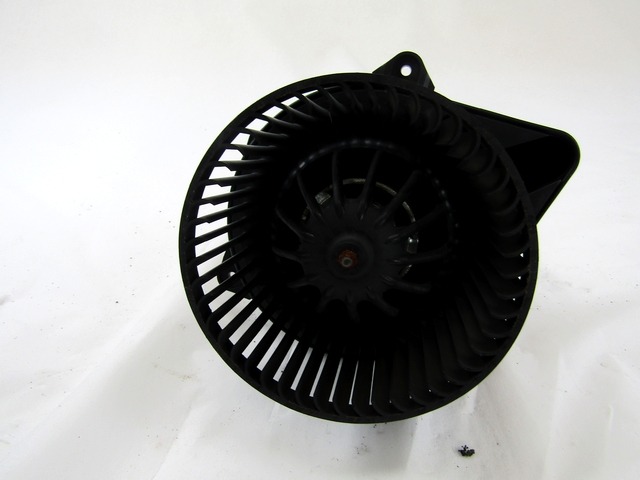 VENTILATOR  KABINE  OEM N. 77362775 ORIGINAL REZERVNI DEL LANCIA MUSA 350 R (09/2007 - 8/2013) BENZINA LETNIK 2008