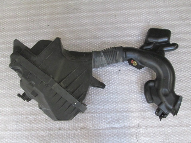 FILTAR ZRAKA OEM N. 17210R06E00 ORIGINAL REZERVNI DEL HONDA CRV RD MK2 (2002 - 2007)DIESEL LETNIK 2005