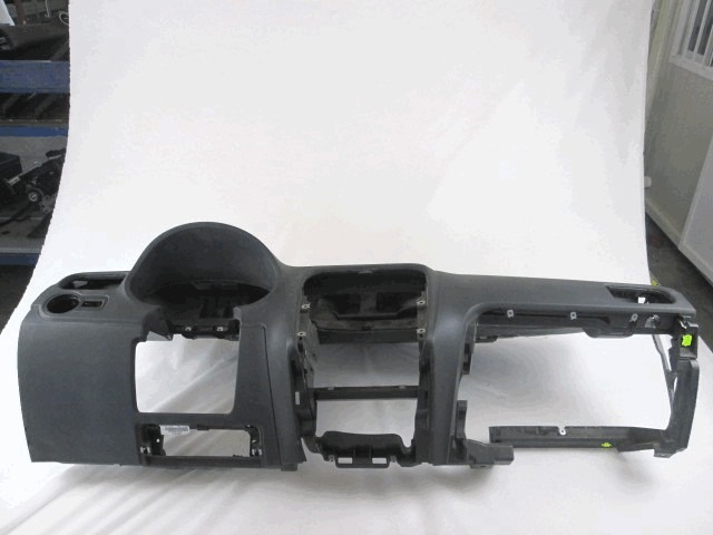 ARMATURNA PLOSCA OEM N. 6R1857001AS ORIGINAL REZERVNI DEL VOLKSWAGEN POLO 6R1 6C1 (06/2009 - 02/2014) DIESEL LETNIK 2011