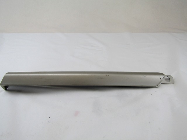 NOTRANJE OKRASNE LETVE  OEM N. 13116934 ORIGINAL REZERVNI DEL OPEL ASTRA H A04 L48 L08 L35 L67 R 5P/3P/SW (2007 - 2010) DIESEL LETNIK 2008