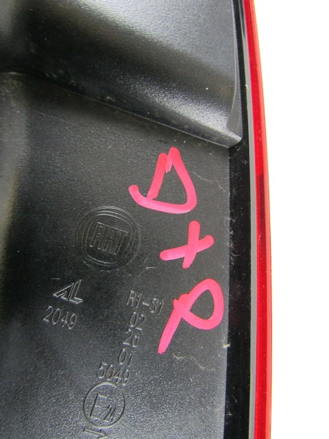 ZADNJI DESNI ZAROMETI OEM N. 51843642 ORIGINAL REZERVNI DEL FIAT PANDA 319 (DAL 2011) DIESEL LETNIK 2013