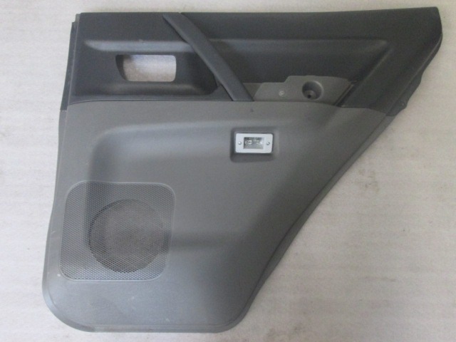 VRATNI PANEL OEM N. PNPDTMTPAJEROV60SV5P ORIGINAL REZERVNI DEL MITSUBISHI PAJERO V60 (2000 - 2007) DIESEL LETNIK 2002