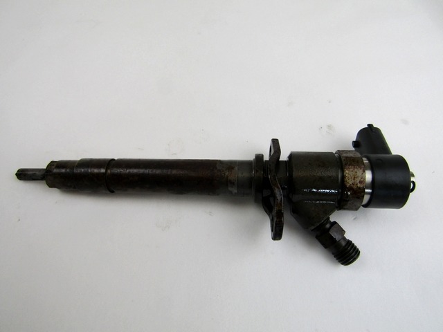 INJEKTORJI DIESEL OEM N. 0445110078 8658351 ORIGINAL REZERVNI DEL VOLVO V70 MK2 285 (2000 - 2007) DIESEL LETNIK 2004