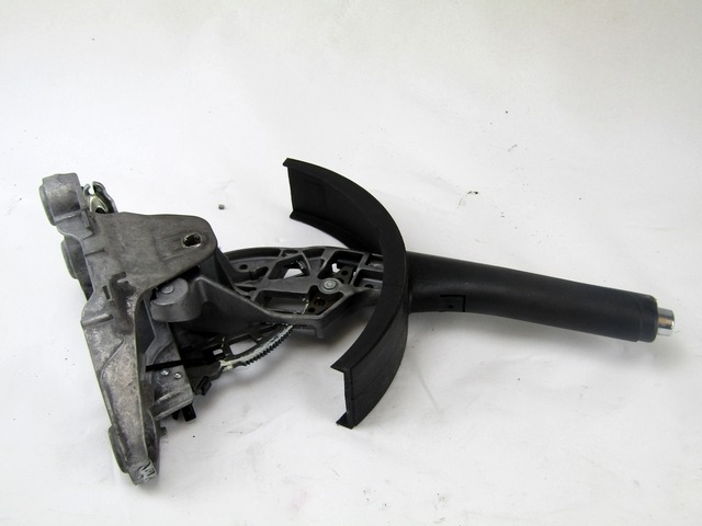 OEM N. 8J0711303A 1K0711303H ORIGINAL REZERVNI DEL SEAT ALTEA 5P1 (2004 - 02/2009)BENZINA LETNIK 2006