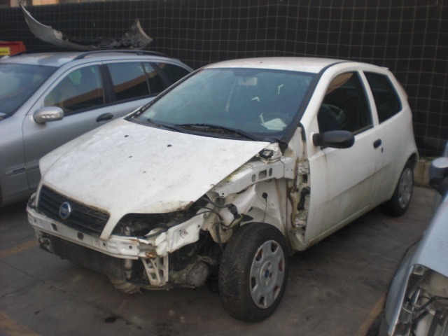 FIAT PUNTO CLASSIC 1.2 B 44KW 5M 3P (2004) RICAMBIO USATO 