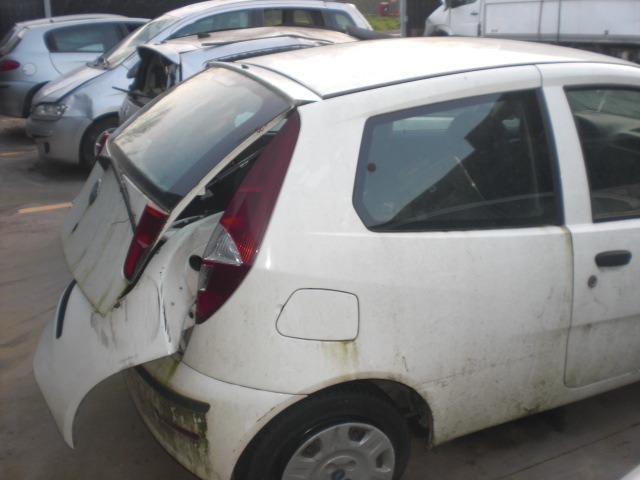 FIAT PUNTO CLASSIC 1.2 B 44KW 5M 3P (2004) RICAMBIO USATO 