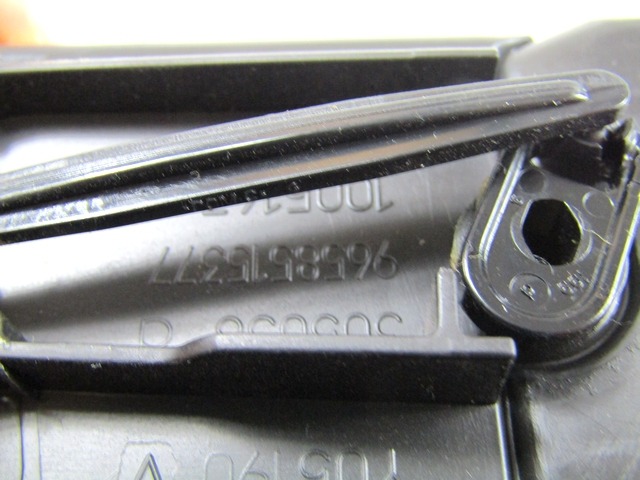 CENTRALNE PREZRACEVALNE SOBE  OEM N. 9658515377 ORIGINAL REZERVNI DEL PEUGEOT 308 4A 4B 4C 4E 4H MK1 BER/SW/CC (2007 - 2013) DIESEL LETNIK 2011