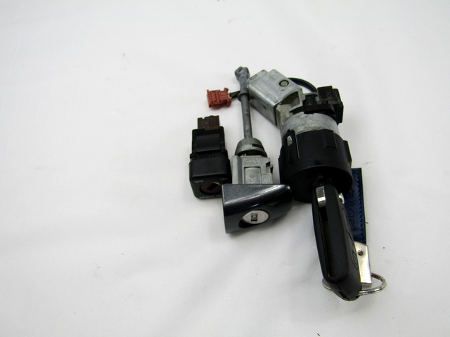 KOMPLET ODKLEPANJE IN VZIG  OEM N. 33270 KIT ACCENSIONE AVVIAMENTO ORIGINAL REZERVNI DEL PEUGEOT 308 4A 4B 4C 4E 4H MK1 BER/SW/CC (2007 - 2013) DIESEL LETNIK 2011
