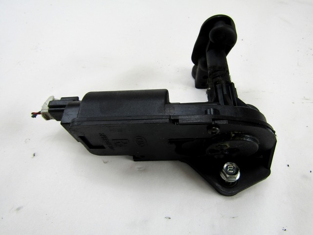 MOTOR ZADNJEGA STRANSKEGA OKNA OEM N. 878804D010 ORIGINAL REZERVNI DEL KIA CARNIVAL VQ MK2 (2006 - 2014)DIESEL LETNIK 2009