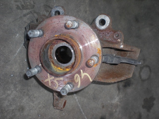 LEVI VRTLJIVI LEZAJ / PESTO KOLESA Z LEZAJEM SPREDAJ OEM N.  ORIGINAL REZERVNI DEL FORD FOCUS DA HCP DP MK2 BER/SW (2005 - 2008) DIESEL LETNIK 2006